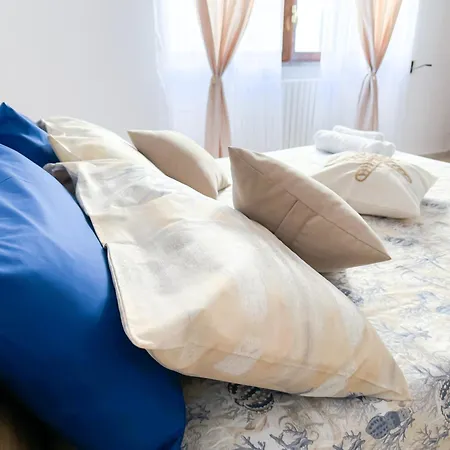 Gianlu House 아파트 *